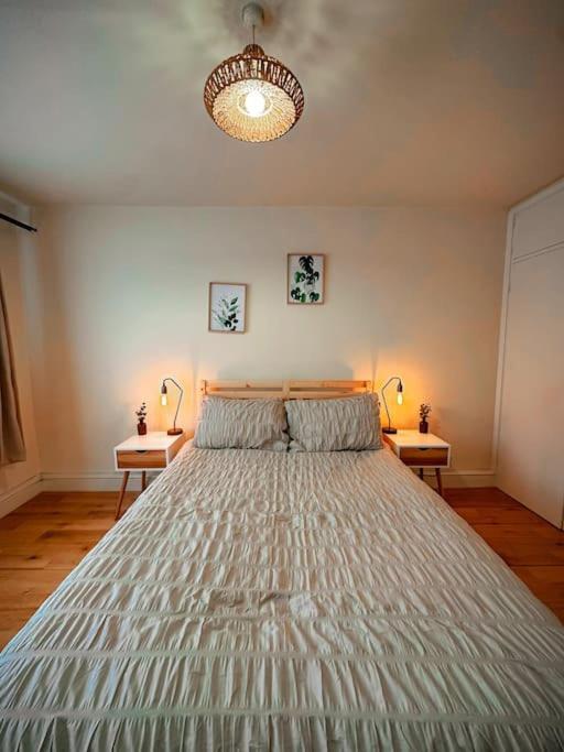 Bright & Spacious Split Level Flat In Kennington London Exterior foto